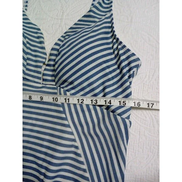 Swimsuit One Piece Size 1X Striped V-Neck White Women's By Time And Tru Blue - Picture 8 of 9